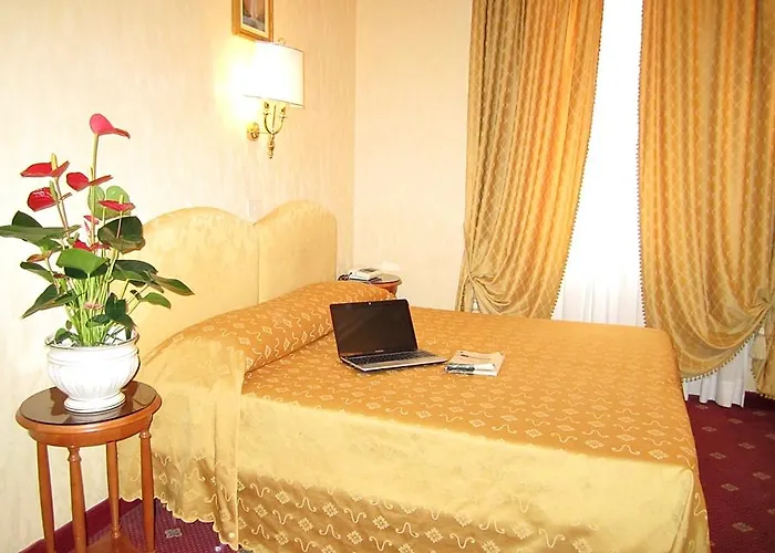 Siviglia 3* Рим